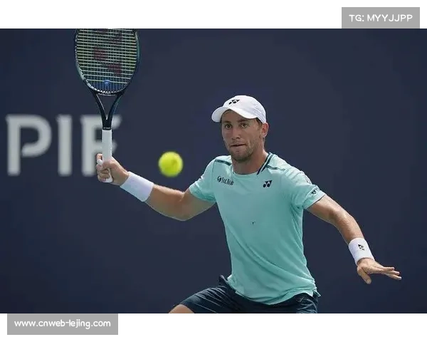 贝雷蒂尼戴维斯杯8连胜,助意大利挺进决赛 贝雷蒂尼戴维斯杯8连胜,助意大利挺进决赛