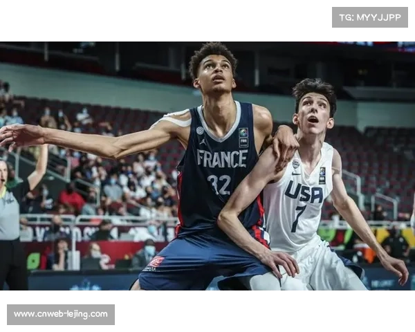 文班亚马与霍姆格伦新秀对比,两人发展轨迹引热议 文班亚马与霍姆格伦新秀对比,两人发展轨迹引热议